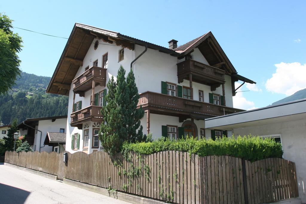Zillertal Apartments Zell am Ziller Zimmer foto